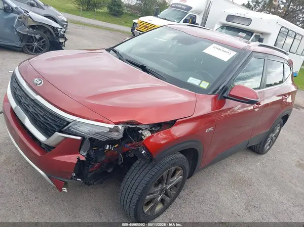KNDEUCAAXM7093139 2021 KIA SELTOS - Image 2