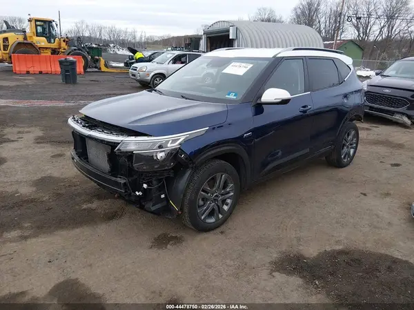 KNDEUCAAXM7132294 2021 KIA SELTOS - Image 2