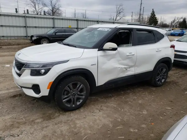 KNDEUCAAXM7170110 2021 KIA SELTOS - Image 1