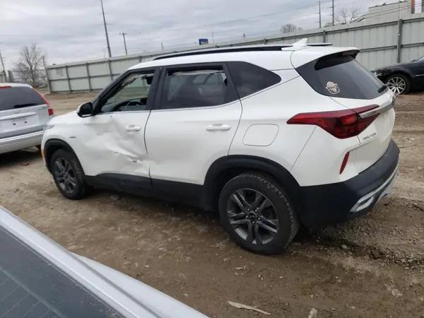 KNDEUCAAXM7170110 2021 KIA SELTOS - Image 2