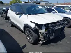 KNDEUCAAXM7186453 2021 KIA SELTOS
