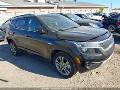 KNDEUCAAXM7221265 2021 KIA SELTOS