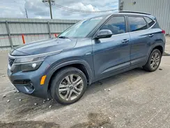 KNDEUCAAXM7229477 2021 KIA SELTOS
