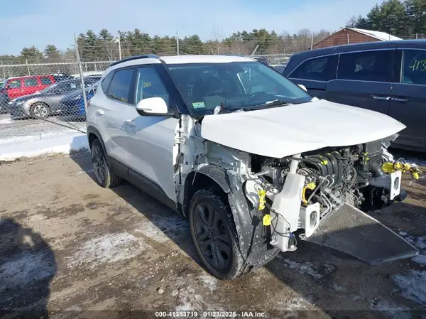 KNDEUCAAXN7311484 2022 KIA SELTOS - Image 1
