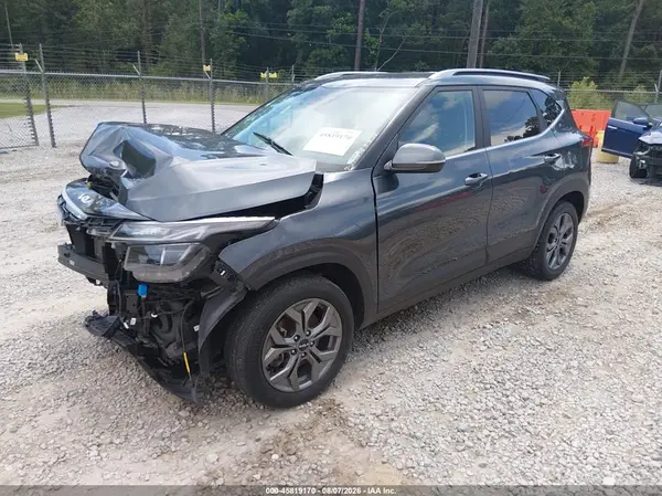 KNDEUCAAXR7592983 2024 KIA SELTOS - Image 2