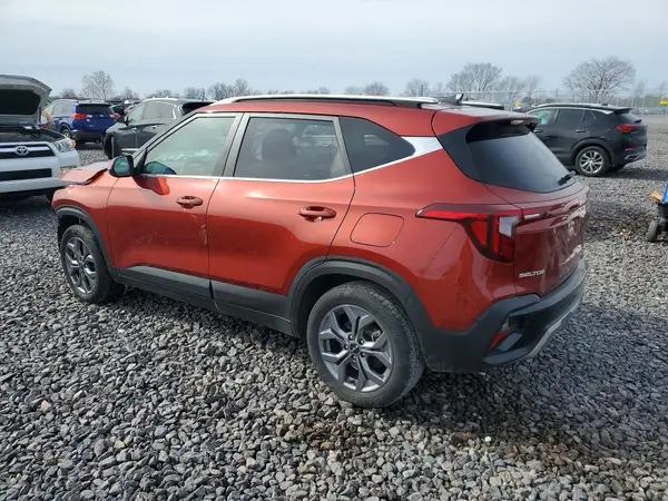 KNDEUCAAXR7604629 2024 KIA SELTOS - Image 2
