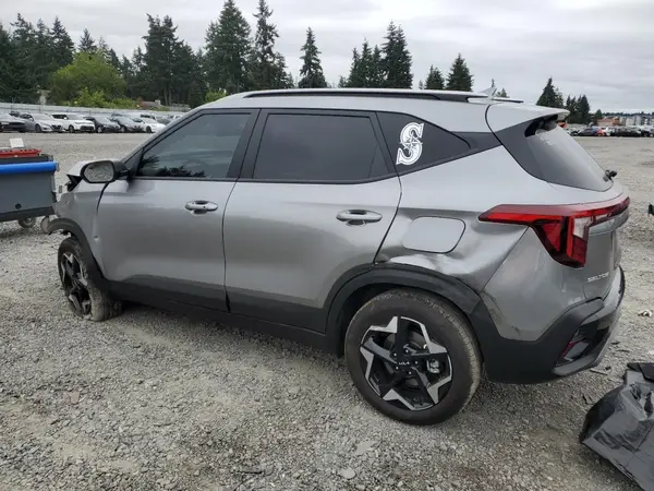 KNDEUCAAXS7771238 2025 KIA SELTOS - Image 2