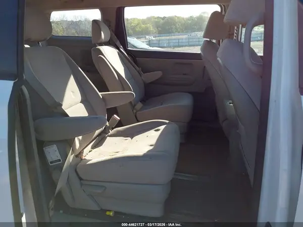 KNDMA5C10G6152464 2016 KIA SEDONA - Image 8