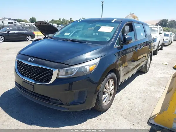 KNDMA5C10G6186677 2016 KIA SEDONA - Image 2