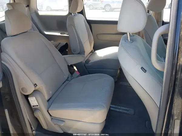 KNDMA5C10G6186677 2016 KIA SEDONA - Image 8