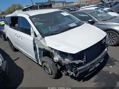 KNDMA5C10H6258494 2017 KIA SEDONA
