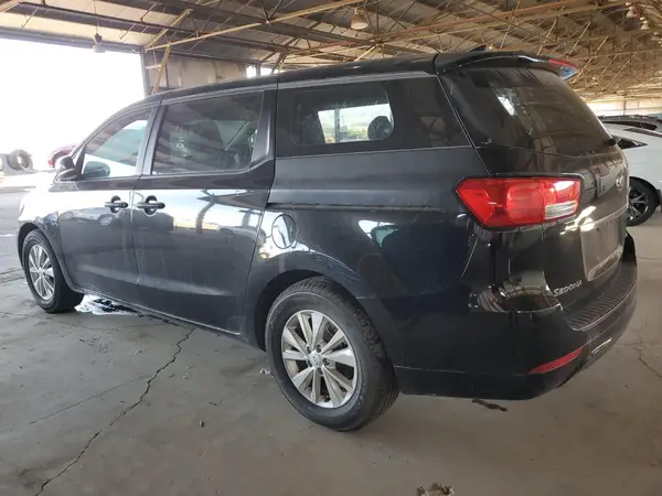 KNDMA5C10H6264778 2017 KIA SEDONA - Image 2