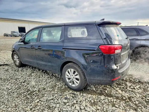 KNDMA5C10H6302431 2017 KIA SEDONA - Image 2