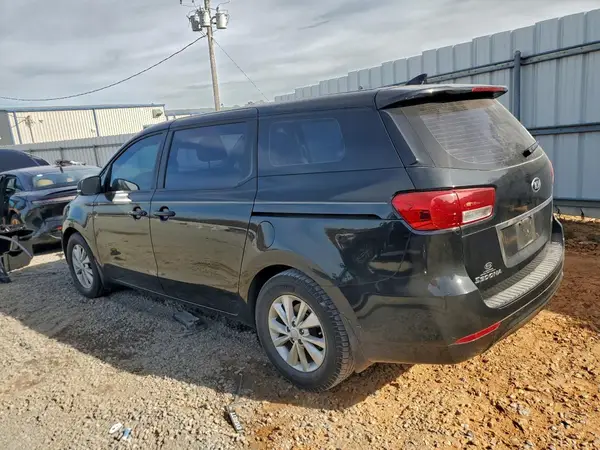 KNDMA5C10J6363722 2018 KIA SEDONA - Image 2