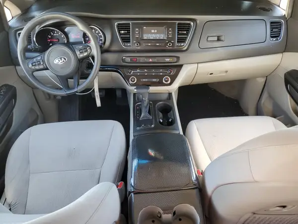 KNDMA5C10J6386367 2018 KIA SEDONA - Image 8