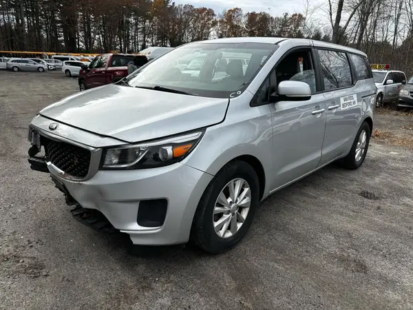 KNDMA5C10J6403393 2018 KIA SEDONA - Image 2