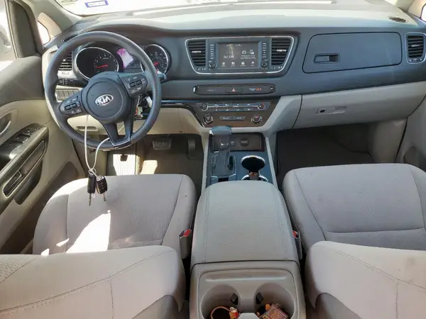 KNDMA5C10K6511398 2019 KIA SEDONA - Image 8