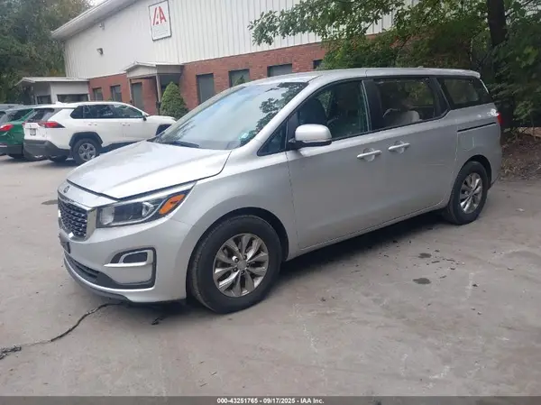 KNDMA5C10K6535491 2019 KIA SEDONA - Image 2
