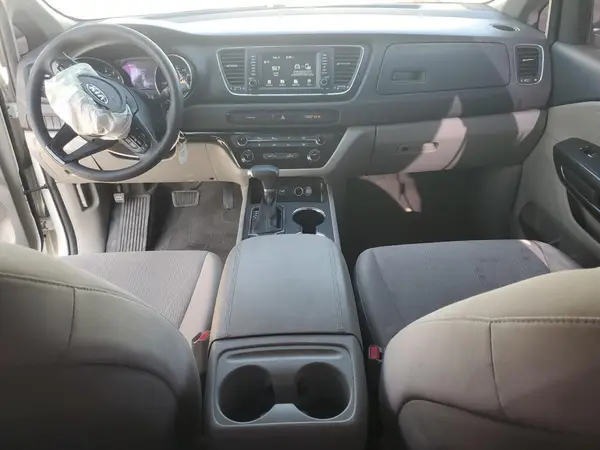 KNDMA5C10L6586605 2020 KIA SEDONA - Image 8