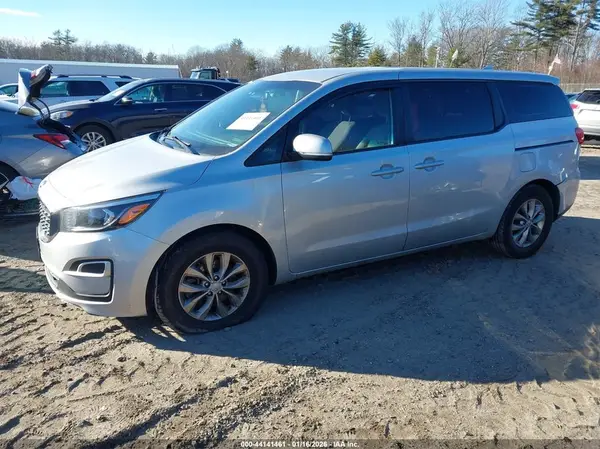 KNDMA5C10L6613625 2020 KIA SEDONA - Image 2