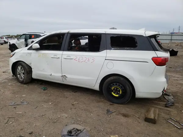 KNDMA5C11H6263283 2017 KIA SEDONA - Image 2