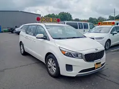 KNDMA5C11H6285610 2017 KIA SEDONA