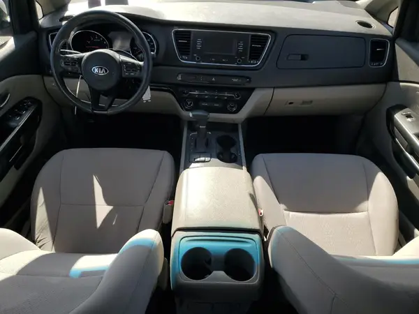 KNDMA5C11J6387026 2018 KIA SEDONA - Image 8