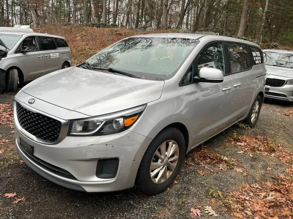 KNDMA5C11J6400714 2018 KIA SEDONA - Image 2