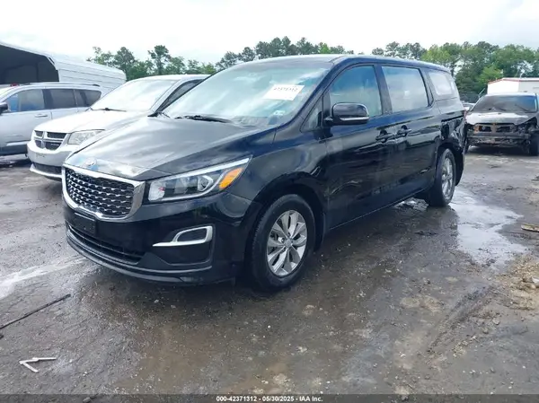 KNDMA5C11L6645158 2020 KIA SEDONA - Image 2