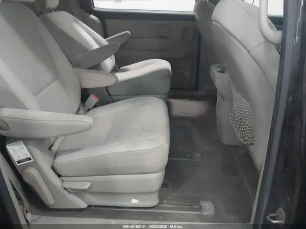 KNDMA5C12G6168729 2016 KIA SEDONA - Image 8