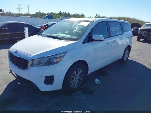 KNDMA5C12G6181867 2016 KIA SEDONA - Image 2