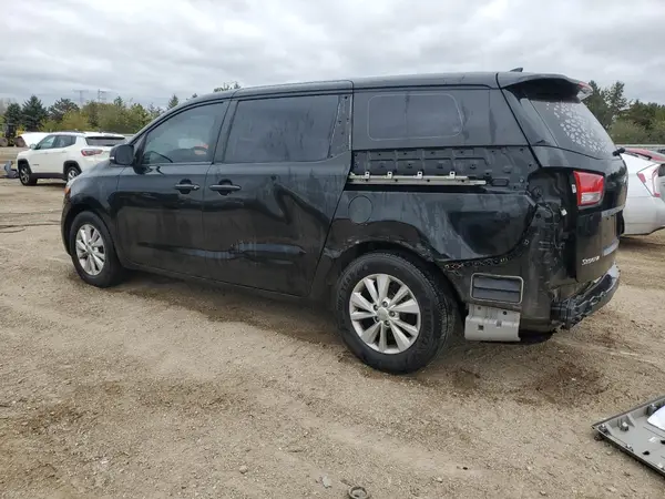 KNDMA5C12H6258951 2017 KIA SEDONA - Image 2