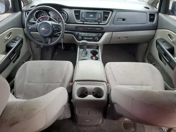 KNDMA5C12H6258951 2017 KIA SEDONA - Image 8