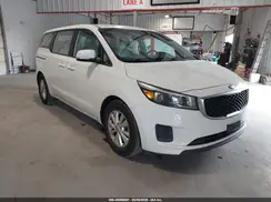 KNDMA5C12J6388816 2018 KIA SEDONA
