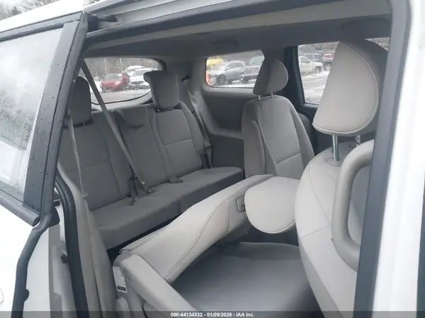 KNDMA5C12L6613643 2020 KIA SEDONA - Image 8