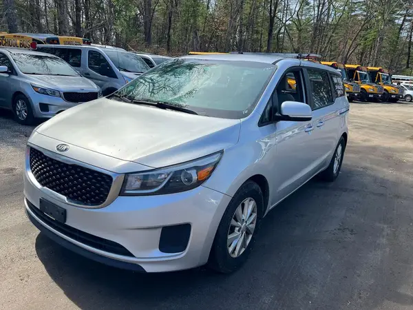 KNDMA5C13G6111570 2016 KIA SEDONA - Image 2