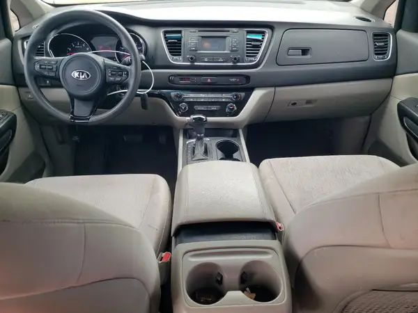 KNDMA5C13G6156802 2016 KIA SEDONA - Image 8