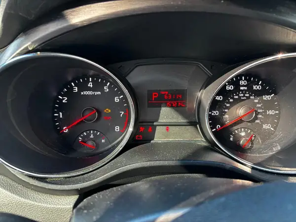 KNDMA5C13G6174006 2016 KIA SEDONA - Image 8