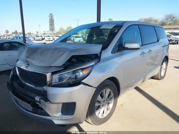 KNDMA5C13G6207649 2016 KIA SEDONA - Image 2