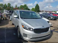 KNDMA5C13H6255816 2017 KIA SEDONA