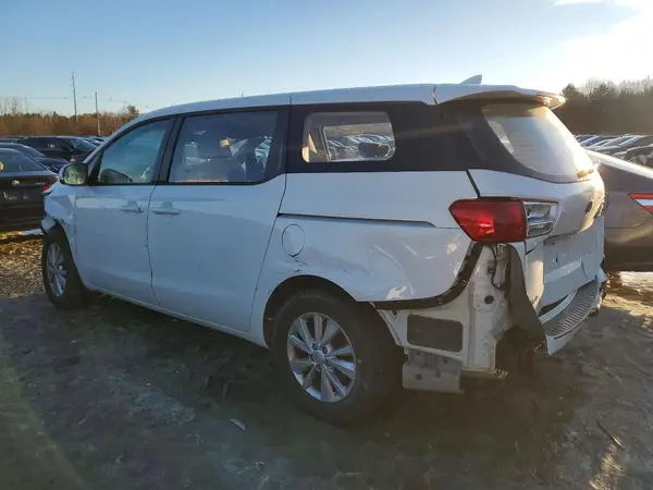 KNDMA5C13H6285611 2017 KIA SEDONA - Image 2