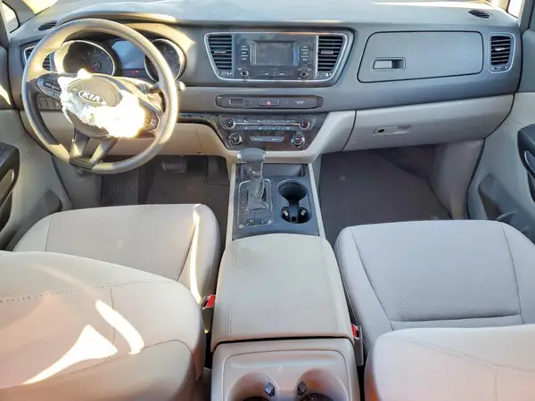 KNDMA5C13H6285611 2017 KIA SEDONA - Image 8