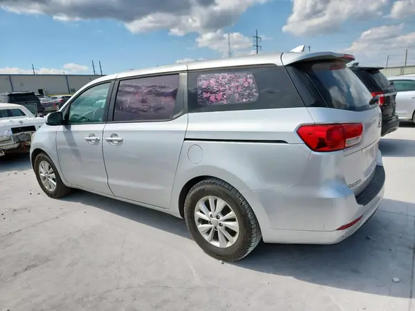 KNDMA5C13J6376450 2018 KIA SEDONA - Image 2