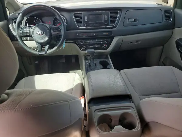 KNDMA5C13J6388789 2018 KIA SEDONA - Image 8