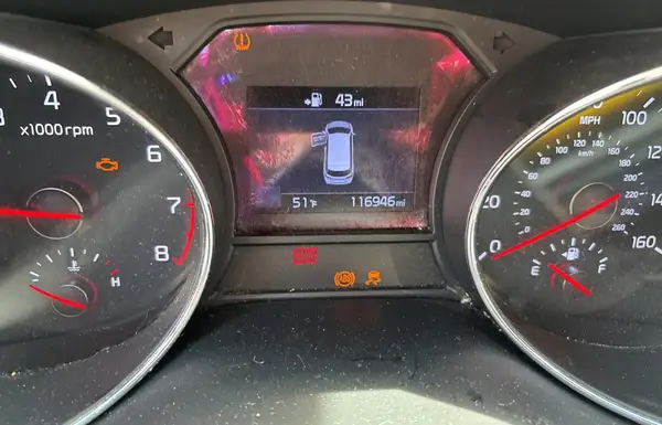 KNDMA5C13K6566900 2019 KIA SEDONA - Image 8