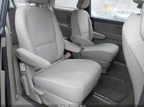KNDMA5C14G6149972 2016 KIA SEDONA - Image 8