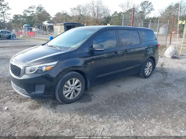 KNDMA5C14G6180672 2016 KIA SEDONA - Image 2