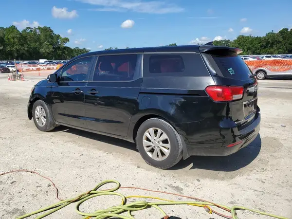 KNDMA5C14H6257641 2017 KIA SEDONA - Image 2