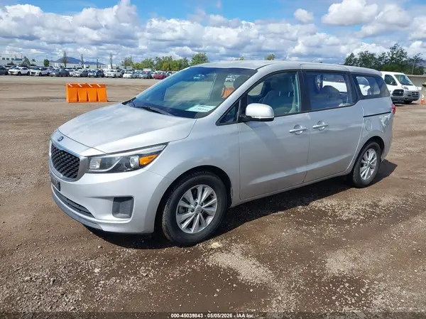 KNDMA5C14J6374237 2018 KIA SEDONA - Image 2