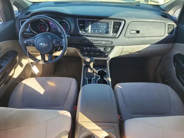 KNDMA5C14K6511176 2019 KIA SEDONA - Image 8
